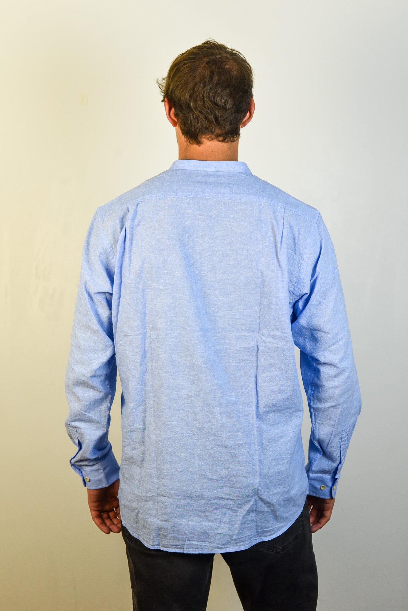 Camisa de Lino Capri Cuello Mao