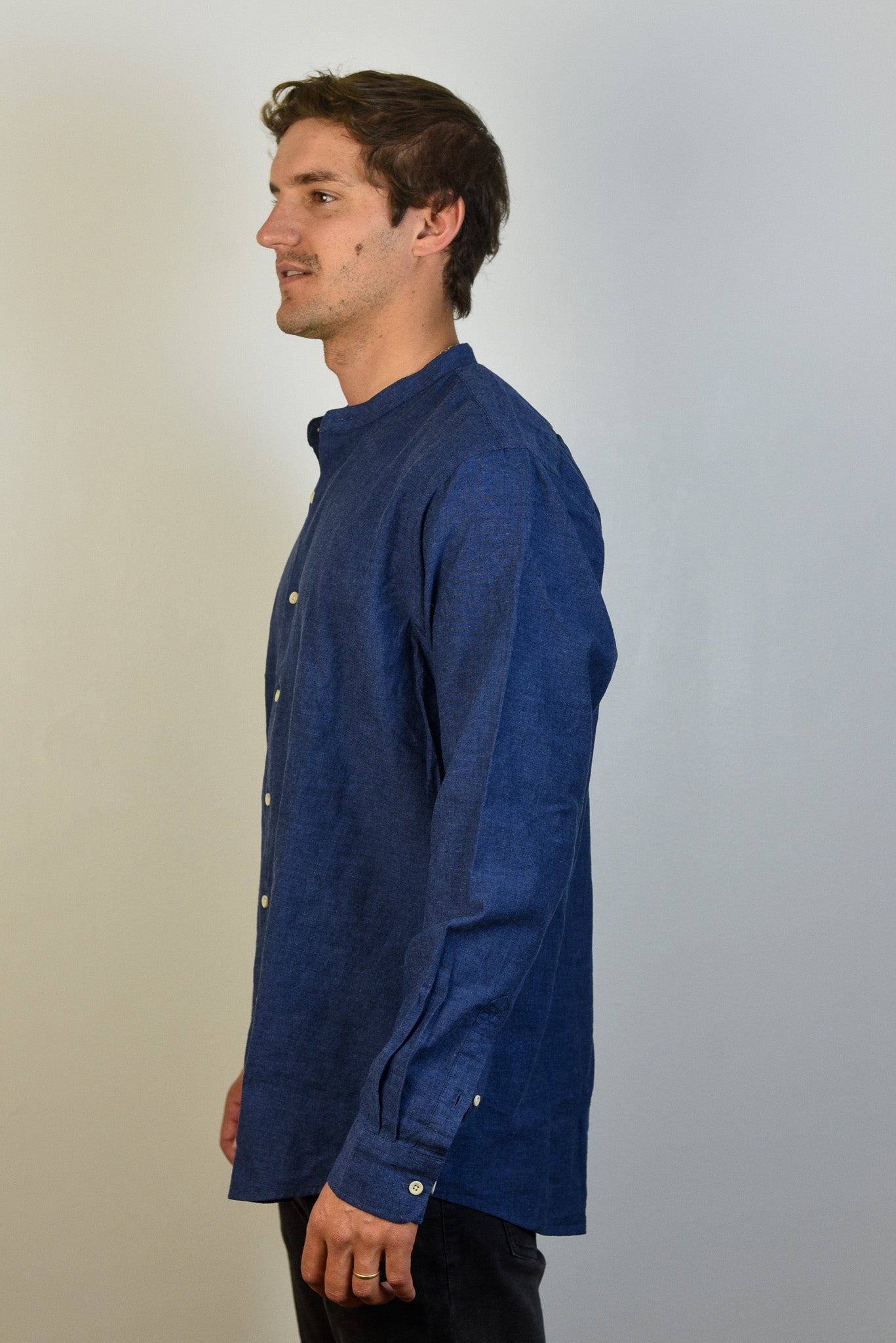 Camisa de Lino Capri Cuello Mao