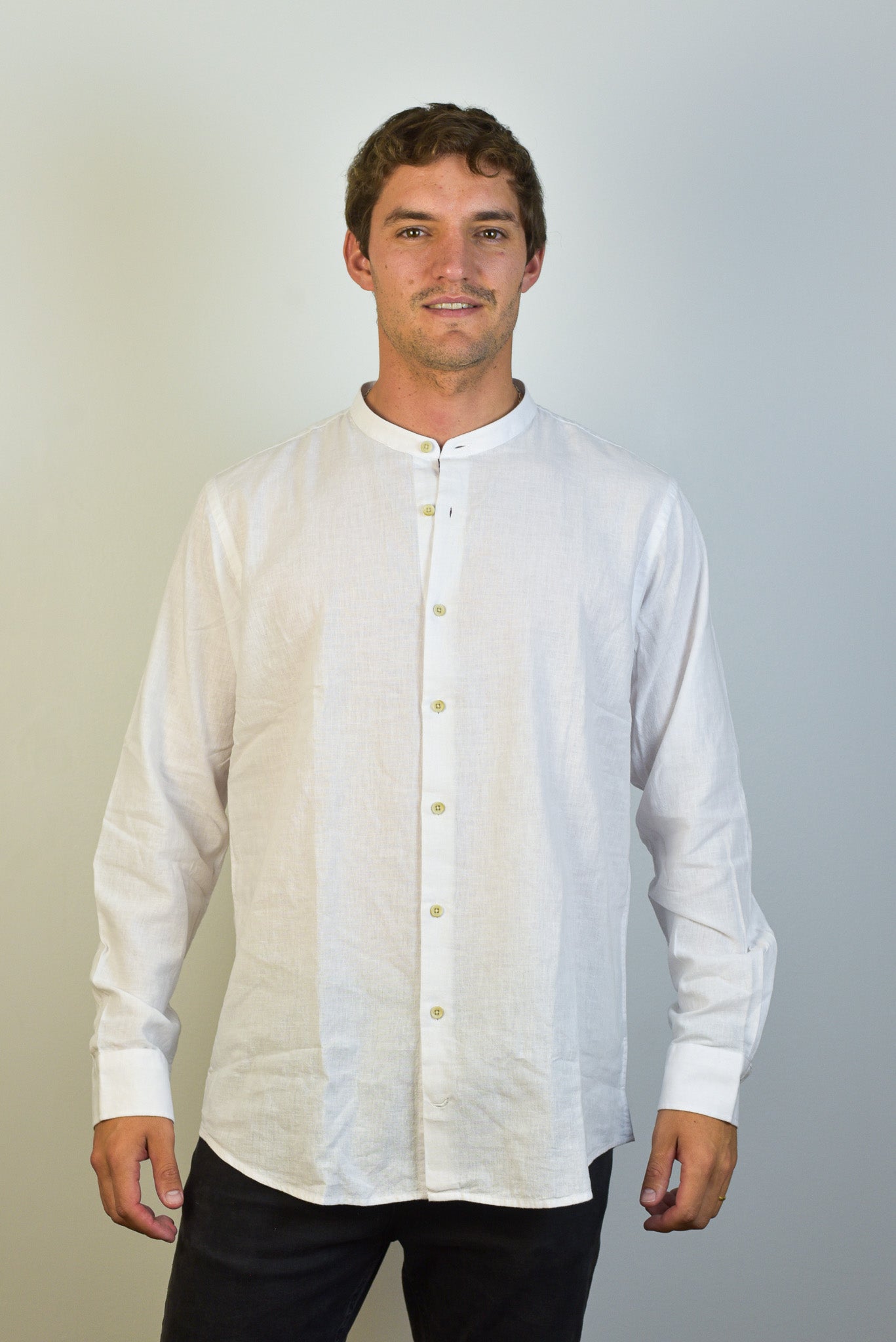 Camisa de Lino Capri Cuello Mao