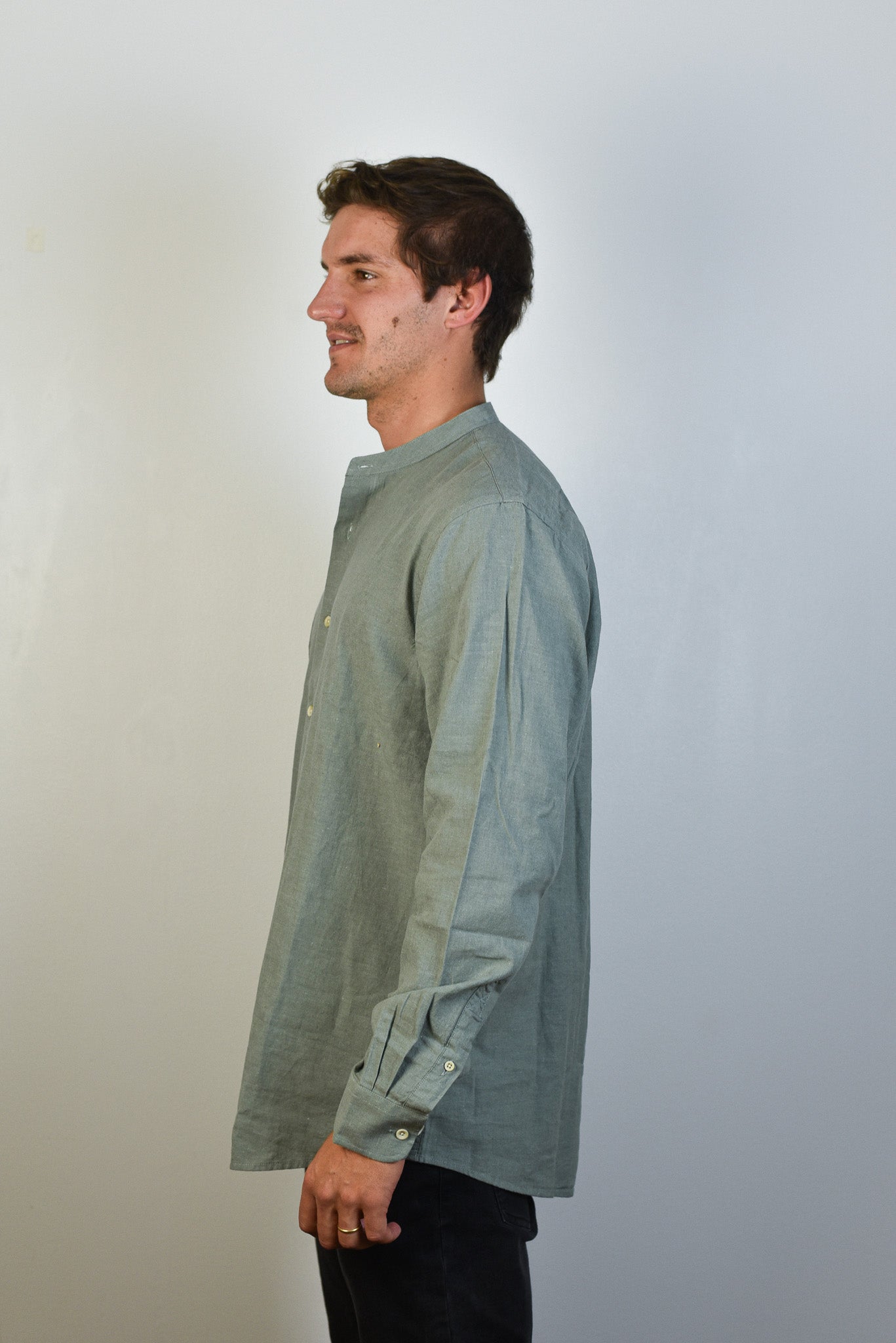 Camisa de Lino Capri Cuello Mao