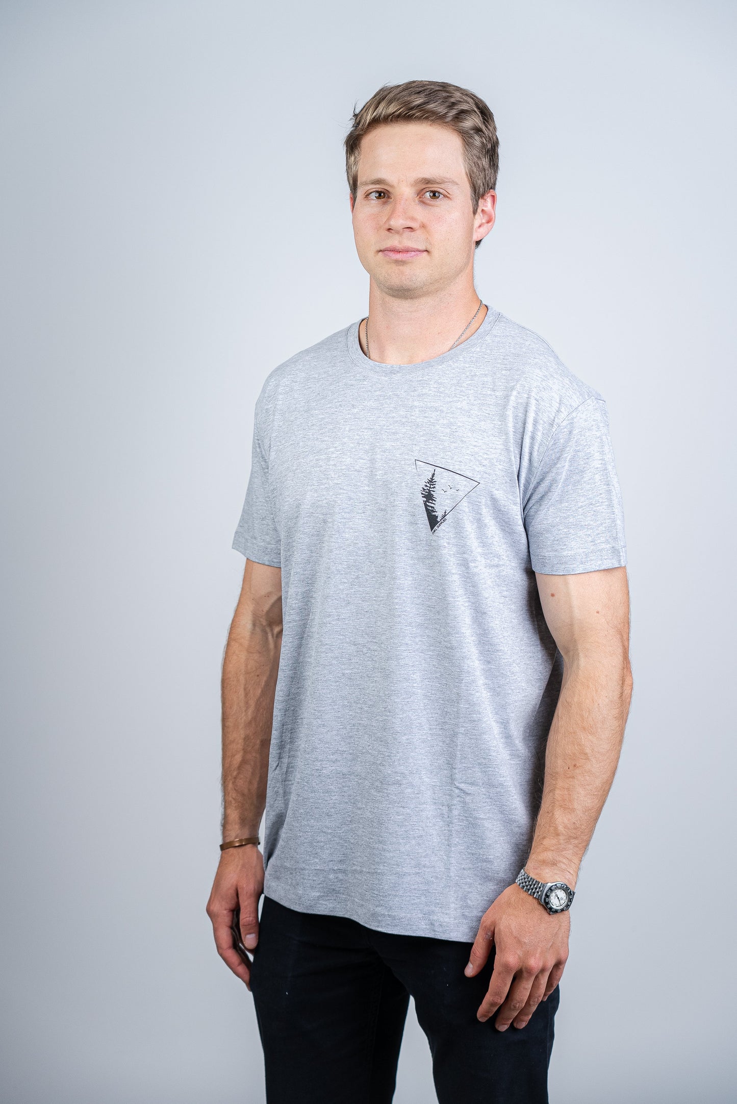 Polera Pewén Gris Orgánica