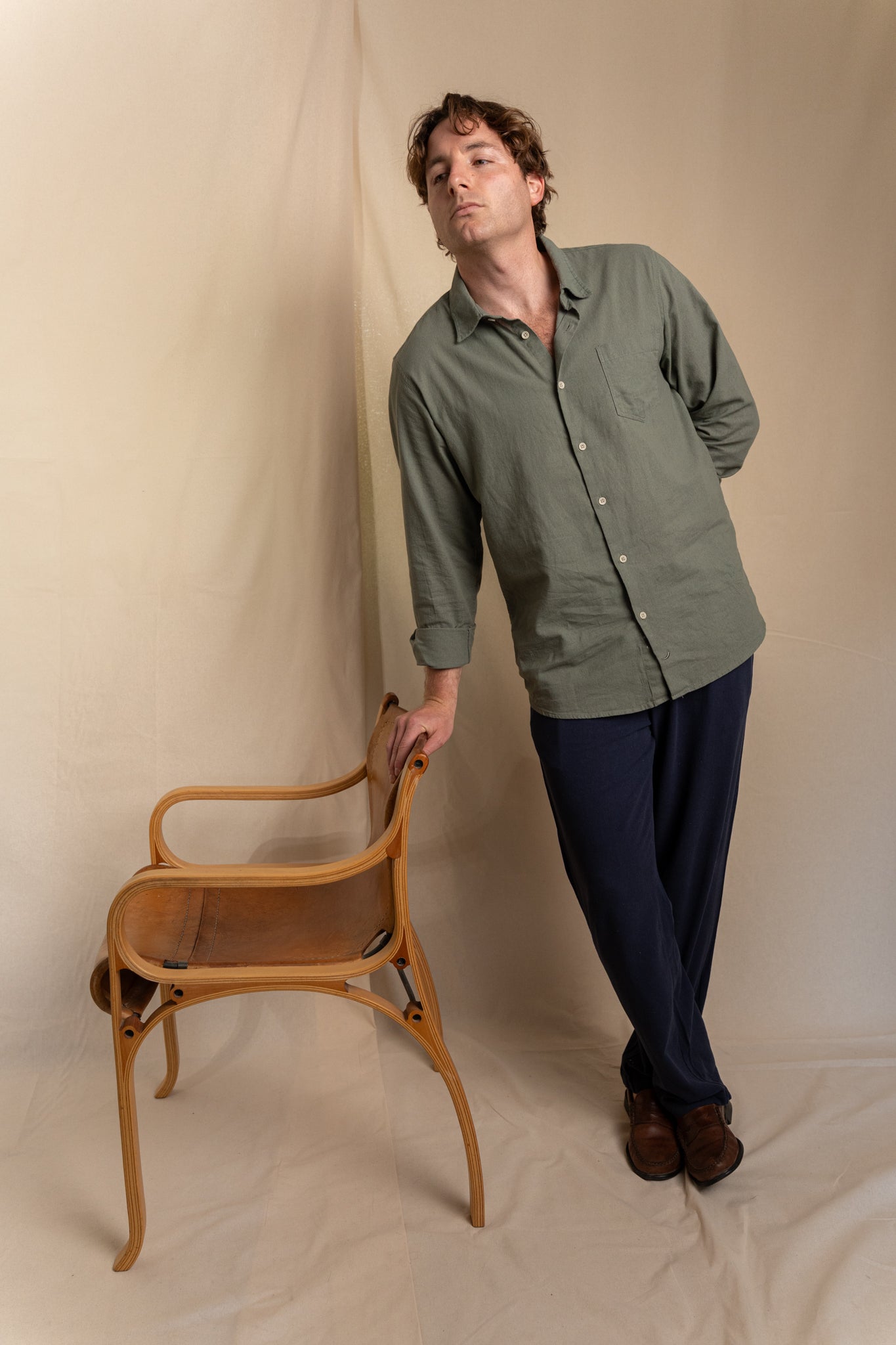 Camisa Lino Niza Clásica Verde Olivo