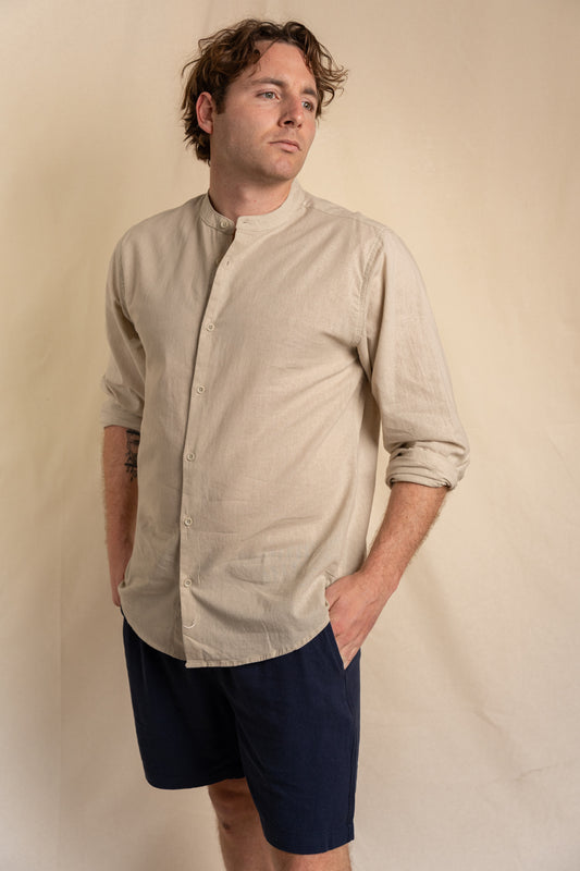 Camisa Lino Niza Cuello Mao Arena