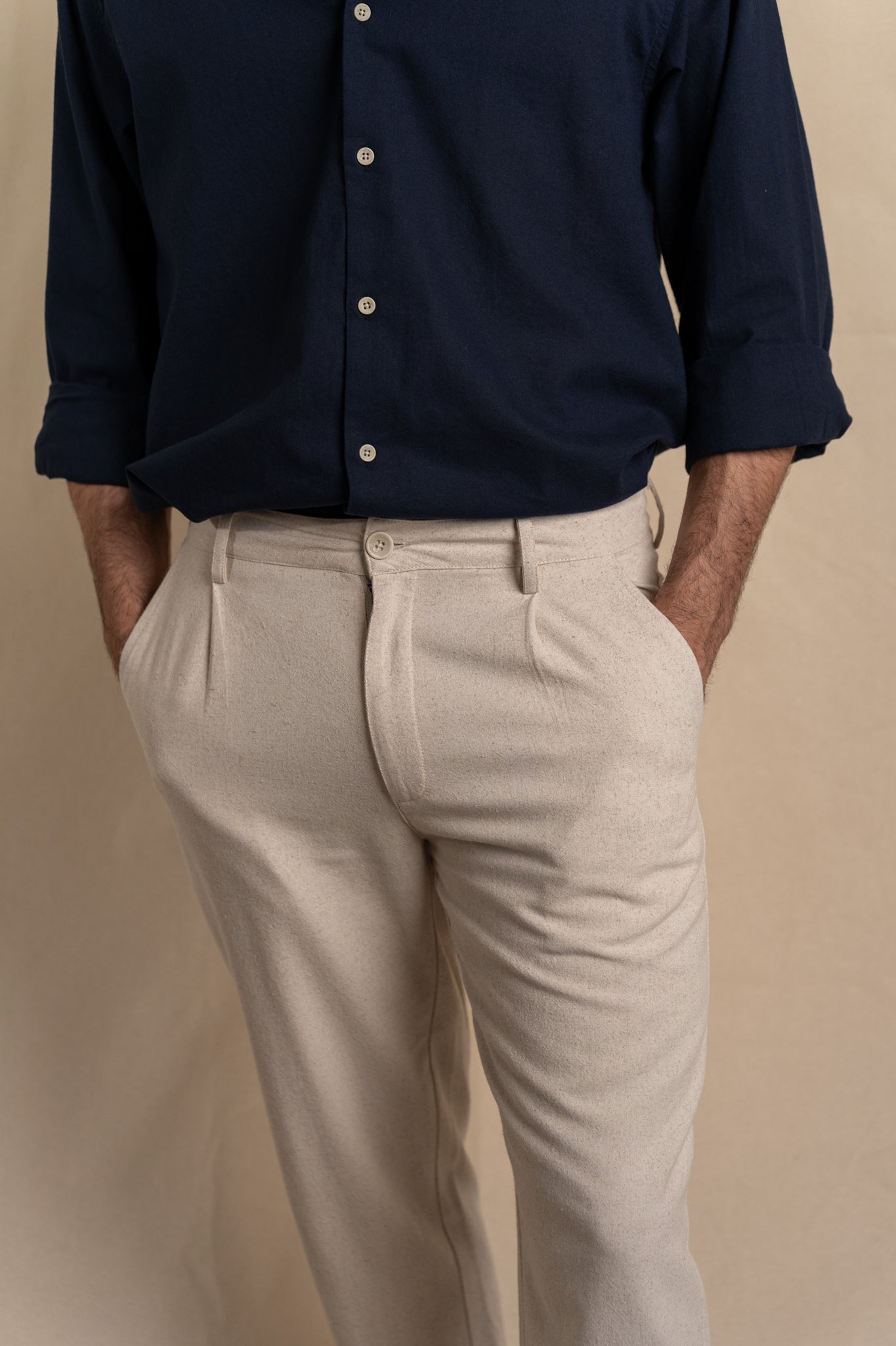 Pantalón de Lino Pinzas Beige