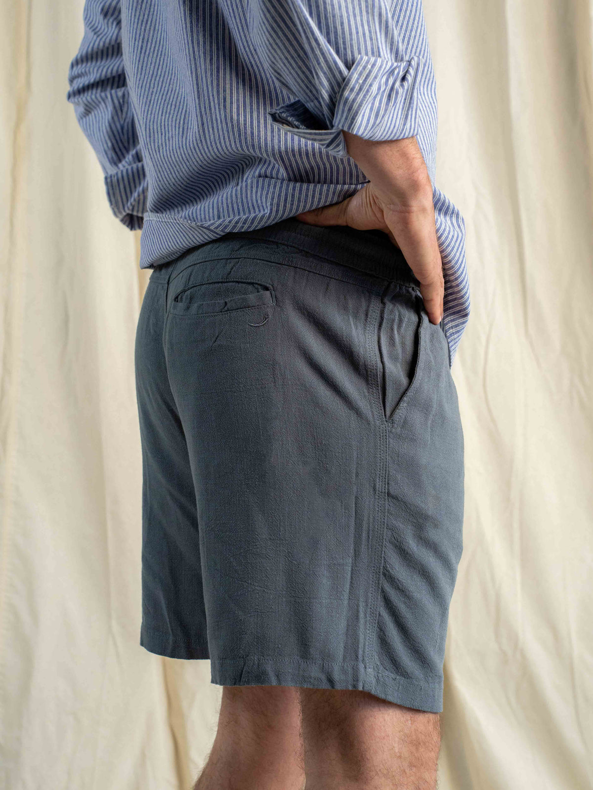Shorts Lino Grafito